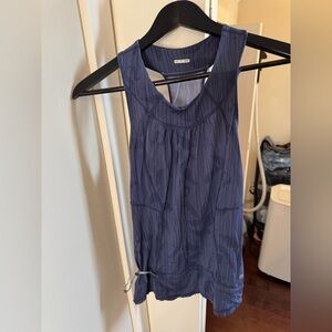 🟢LULULEMON RUN: RACE TECH BLUE TANK🟢
W1966S